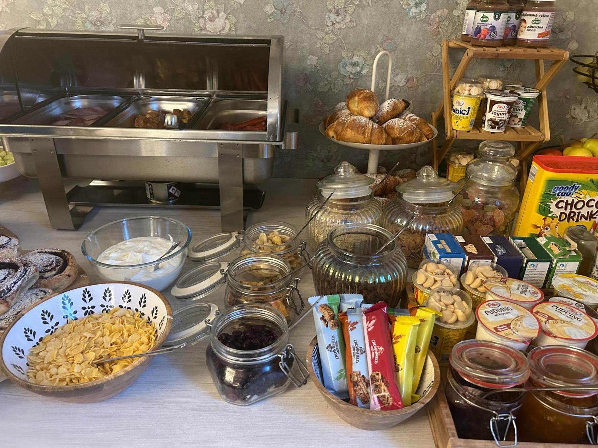 Evan U Hoffera Hotel 3*