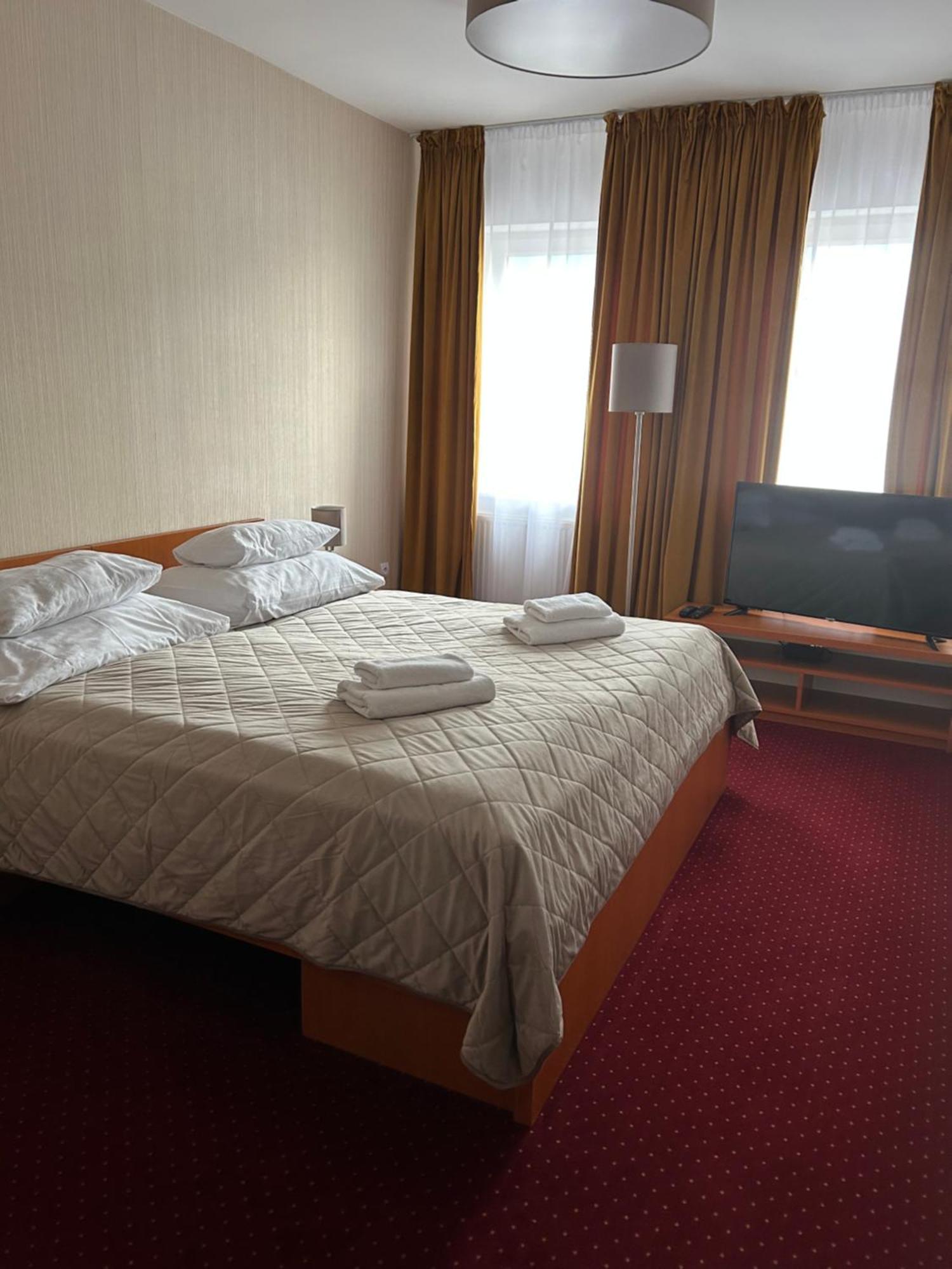 Evan U Hoffera 3* Topoľčany