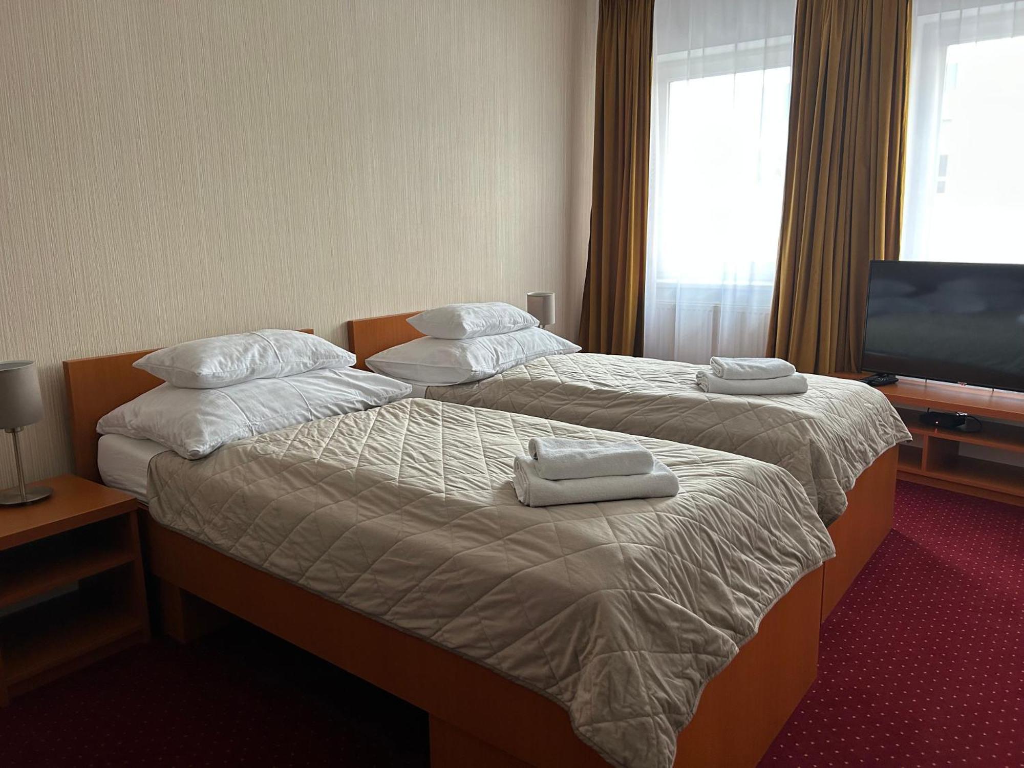Evan U Hoffera 3* Topoľčany